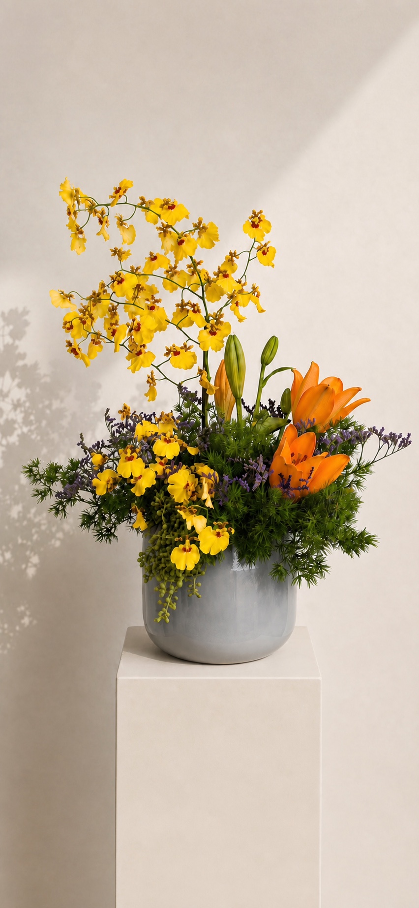 Arranjo floral amarelo e laranja casa rita